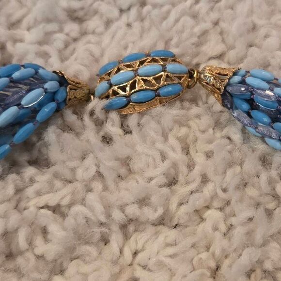 Vintage Multi Strand Blue Bead Necklace Pretty Clasp - Picture 2 of 6